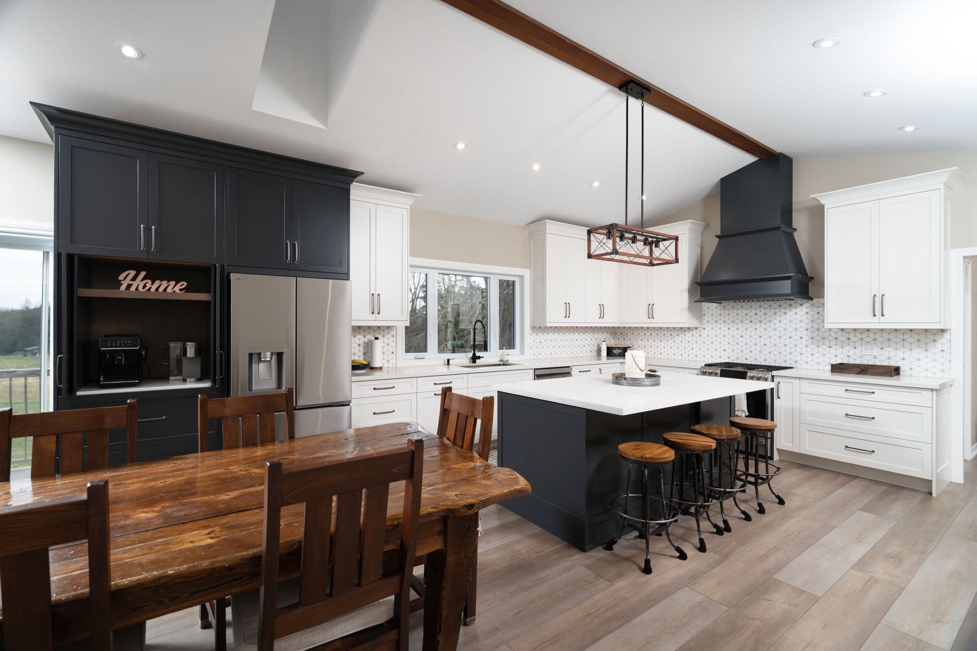 Designing the Perfect Cottage Kitchen for Muskoka & Lake Country